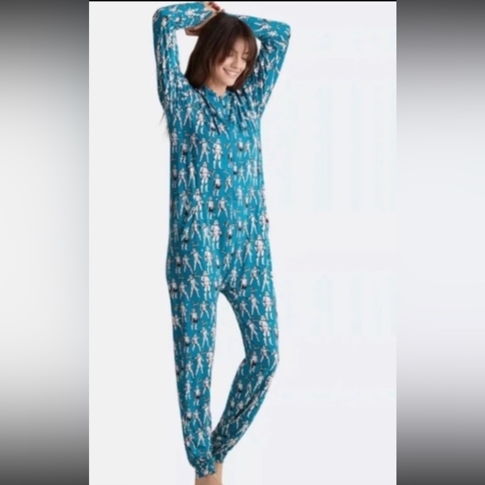 NWOT Meundies stormtrooper onesie